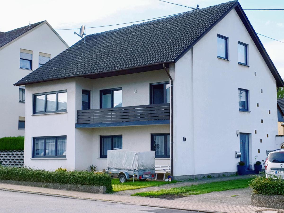 Toge Apartment *